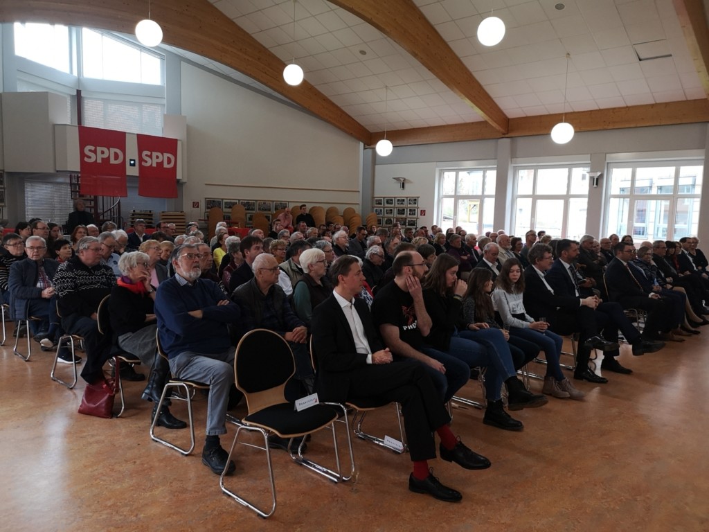 Zu sehen sind die Besucherinnen und Besucher des SPD Neujahrsempfangs 2020